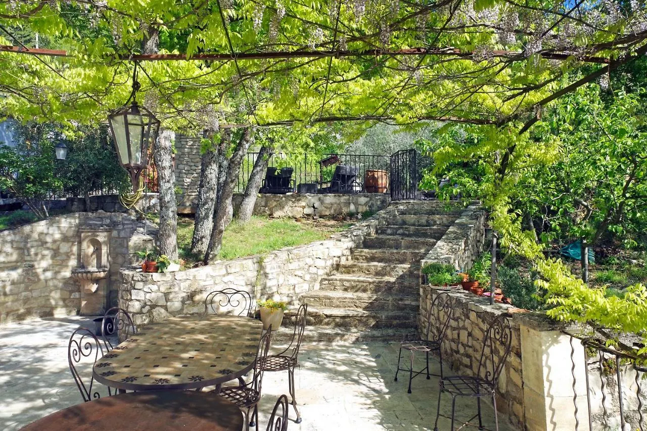 Bed & Breakfast B&B Le Deffends De Redon Montbrun-les-Bains