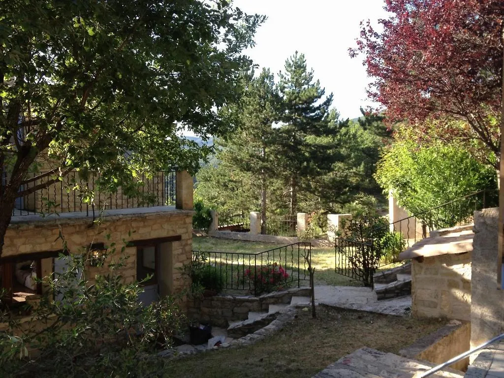 B&B Le Deffends De Redon Montbrun-les-Bains 3*,